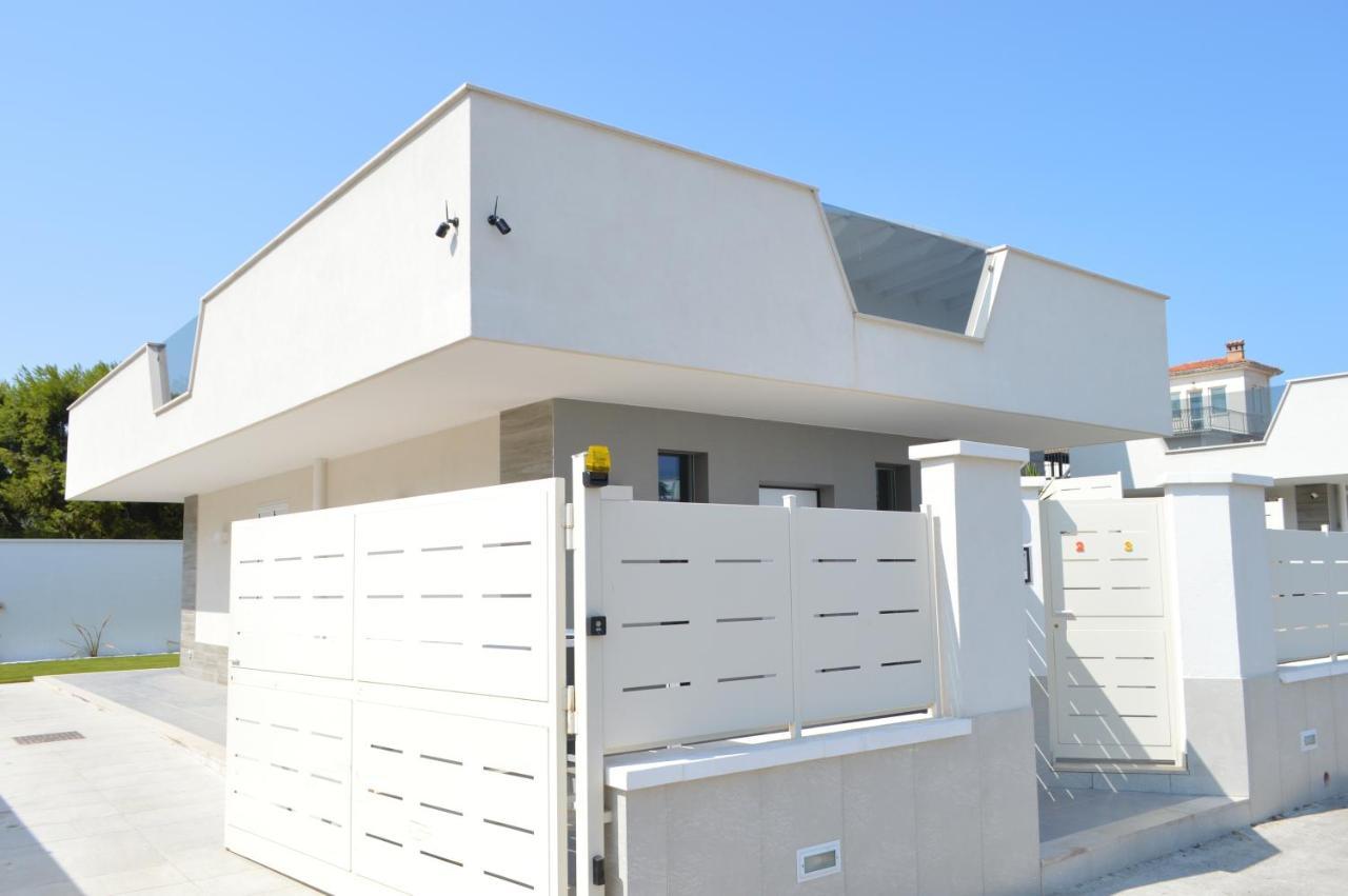 Villa Baia dei Gruccioni Trani Esterno foto