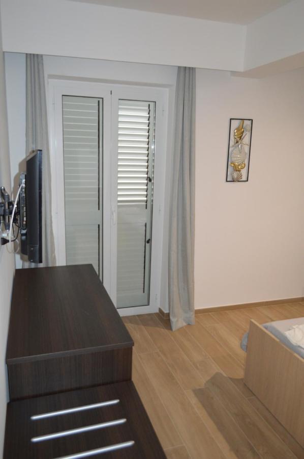 Villa Baia dei Gruccioni Trani Esterno foto